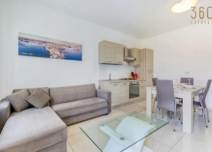 Charming Pieta 2Br Apartment With Private Balcony By 360 Estates