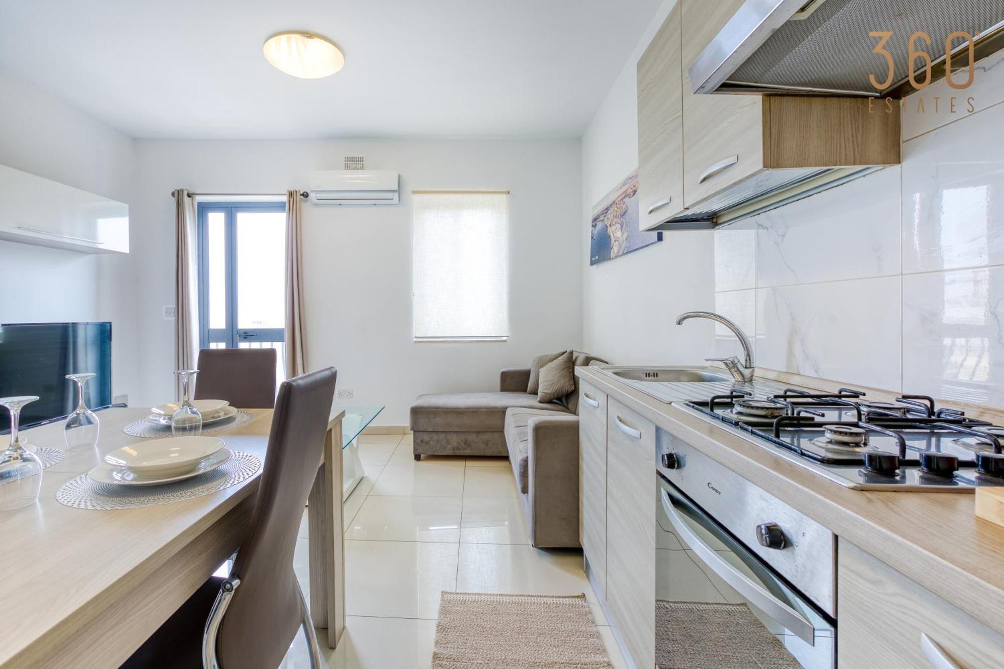 Apartment Charming 2br With Private Balcony By 360 Estates *