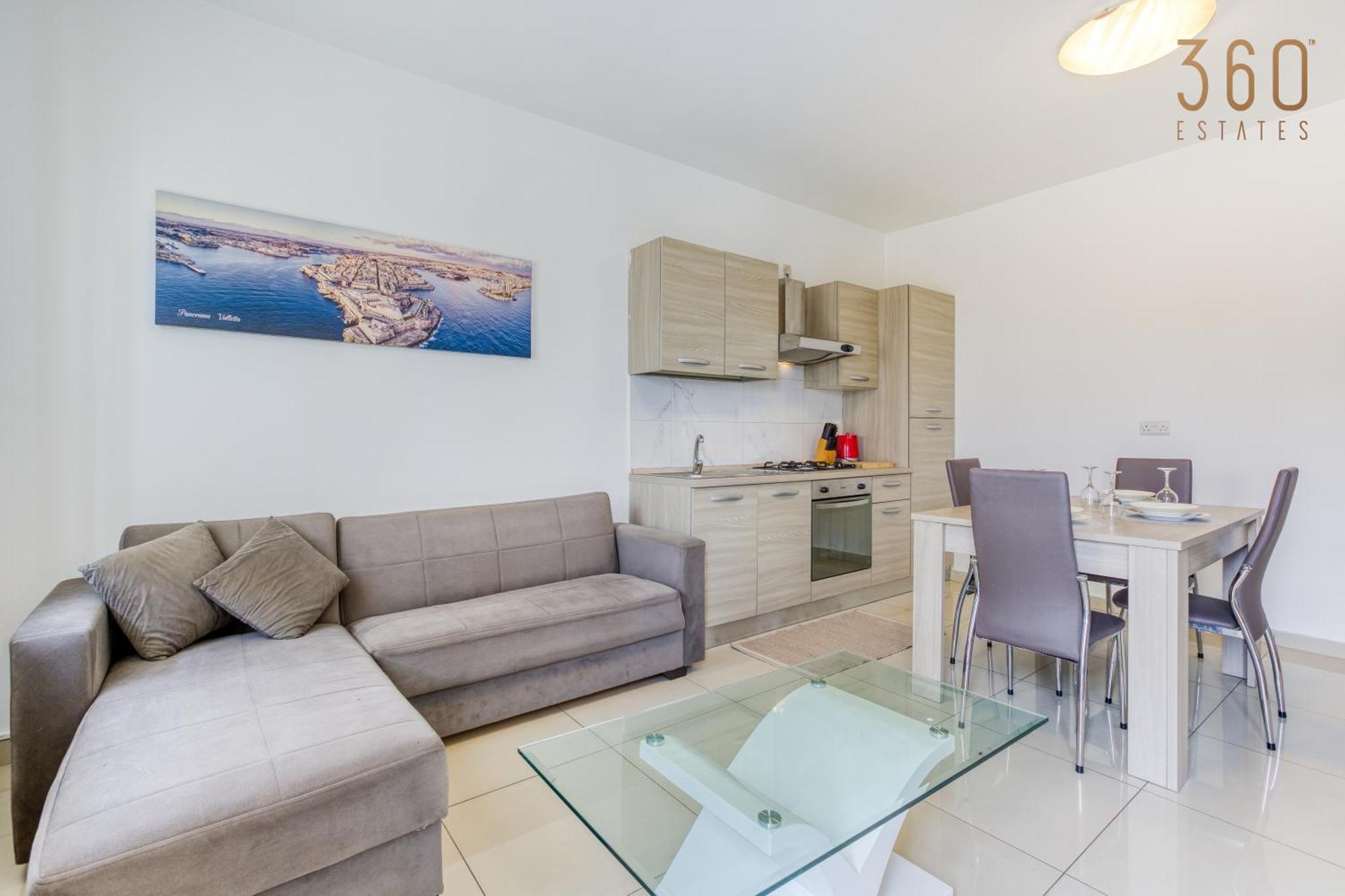 Charming 2br With Private Balcony By 360 Estates Apartment *