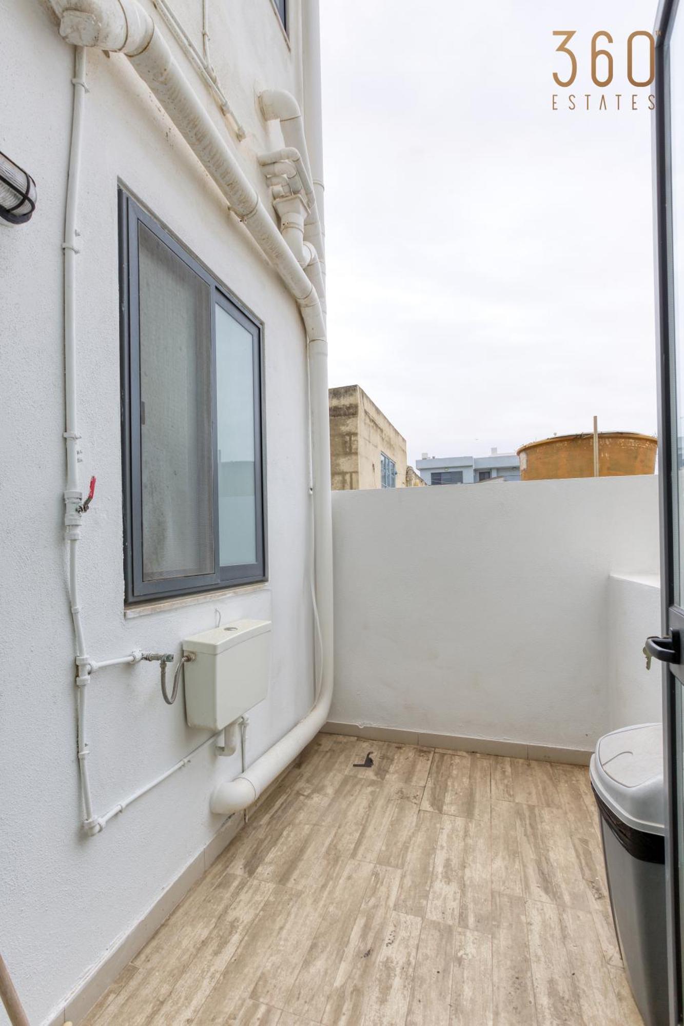 Charming 2br With Private Balcony By 360 Estates * Pieta